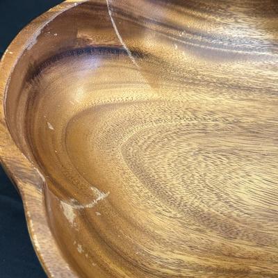 Vintage & Modern Wood Salad Bowls and Decorative Pieces