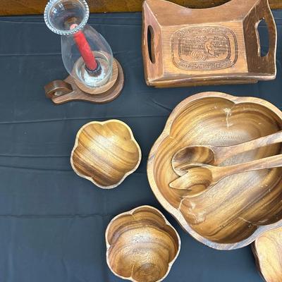 Vintage & Modern Wood Salad Bowls and Decorative Pieces
