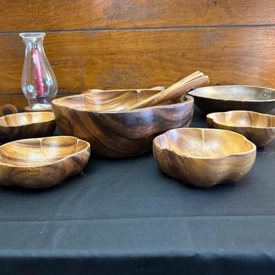 Vintage & Modern Wood Salad Bowls and Decorative Pieces