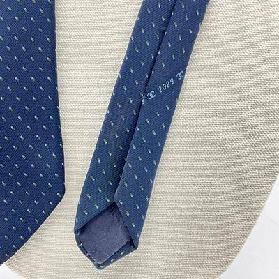543 CHANEL Navy Silk 2029 Printed Tie