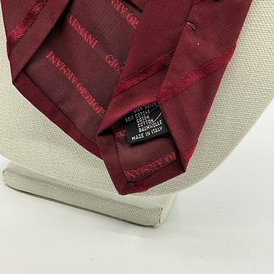 544 GIORGIO ARMANI Classico Red Silk Striped Tie