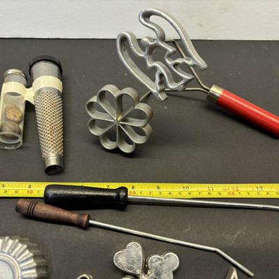 Vintage Rosette Set and More