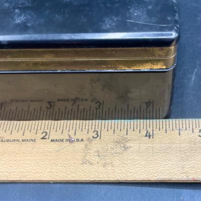 Black Onyx Glass Lidded Trinket Box with Goldtone Trim