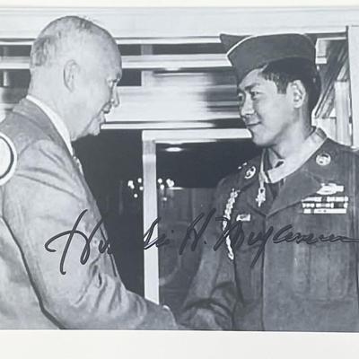 WW2 Medal of Honor Hiroshi H. Miyamura signed photo