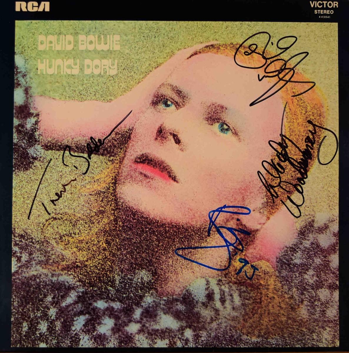 David Bowie signed Hunky Dory album | EstateSales.org