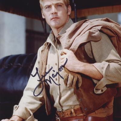 The 6 Million Dollar Man Lee Majors signed photo
