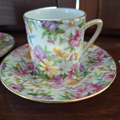 4 Demitasse Cups w/ Sauceres