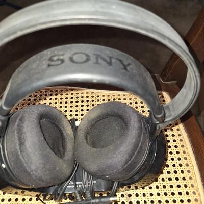 Sony headphones with charging station