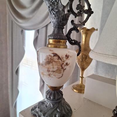 IUrn Styled Lamp