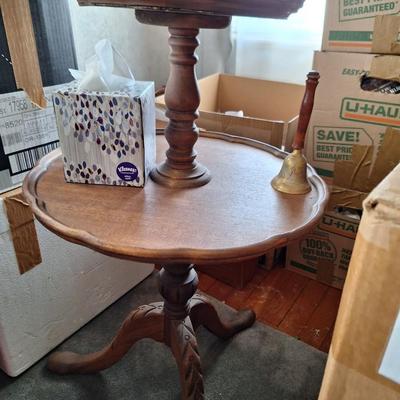 2 Tiered Pie Crust Table