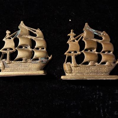 Nautical Themed Decor Items (D-ES)