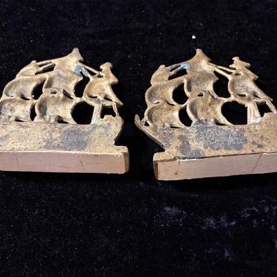 Nautical Themed Decor Items (D-ES)