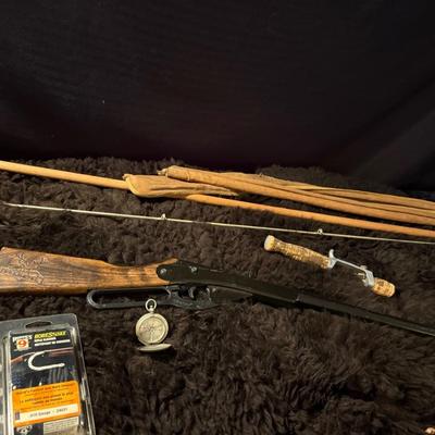 Daisy BB Gun, Fishing Pole & Sheepskin (D-ES)