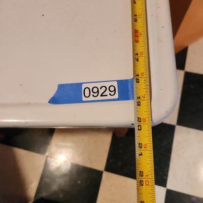 Vintage Porcelain Enamel Top Table 30x20x31