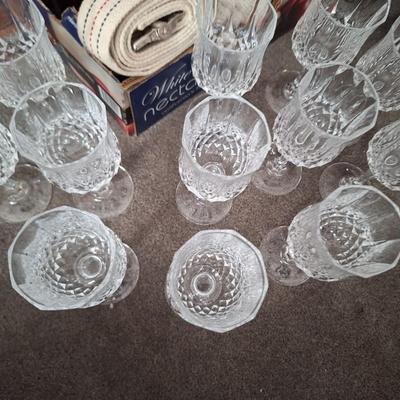 12 Wine Glasses