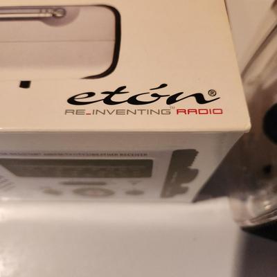 2 Emergency AM FM Radios American Red Cross FR4000 Eton Freeplay Self Powered Radio Solar Windup