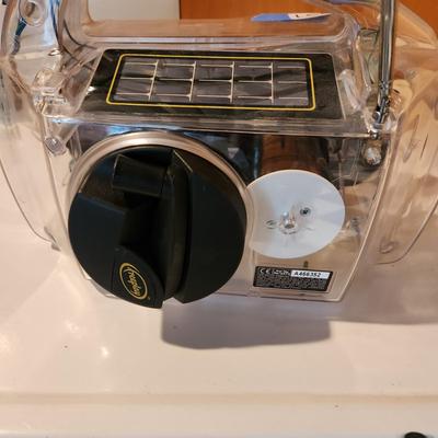 2 Emergency AM FM Radios American Red Cross FR4000 Eton Freeplay Self Powered Radio Solar Windup