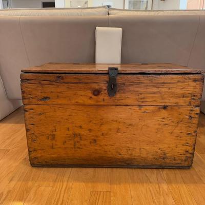 906 Antique Pine Chest