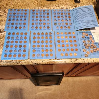 2 Lincoln Head Cent Collector Books