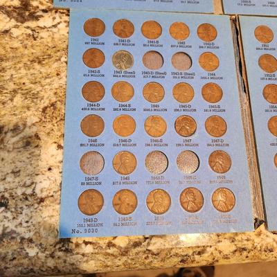 2 Lincoln Head Cent Collector Books