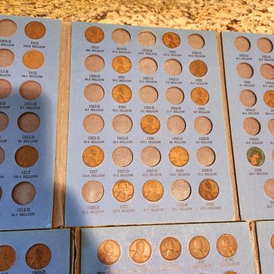 2 Lincoln Head Cent Collector Books