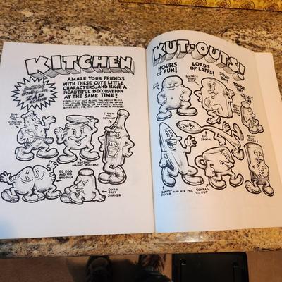 R. Crumb's Head Comix Uneeda Comix Comic Books