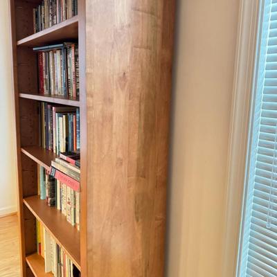 914 Solid Wood Book Shelf With Adjustable Shelves