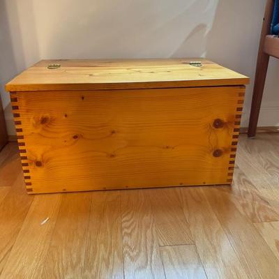 916 Handmade Pine Lift Top Chest
