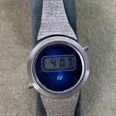 futuristic space age NATIONAL SEMICONDUCTOR LCD DIGITAL WOMEN'S WATCH