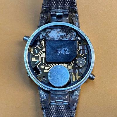 futuristic space age NATIONAL SEMICONDUCTOR LCD DIGITAL WOMEN'S WATCH