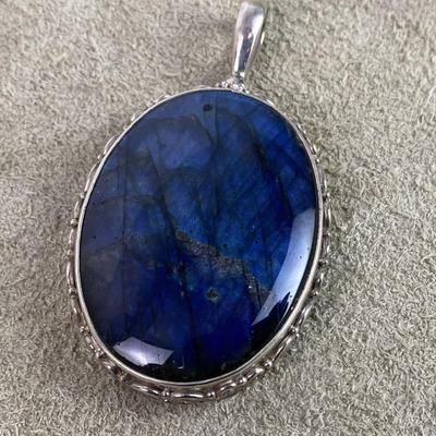 SAJEN BALINESE STERLING SILVER ABALONE & LABRADORITE PENDANT