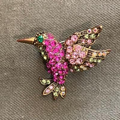 vintage MULTICOLOR RHINESTONE HUMMINGBIRD PIN