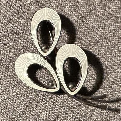JEMAX DENMARK STERLING & GUILLOCHE ENAMEL BROOCH KARIN PEDERSEN DESIGN