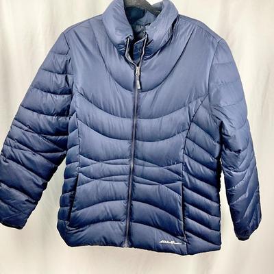 Lot M 356 Eddie Bauer Navy Puffer Jacket ( size XXL ) / Two Redness Beanies / Mittens / NWT Oversized Down& Fleece Throw