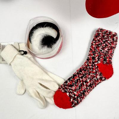 Lot M 370 Laundry Women’s Red Wool Blend Coat (size XL ) / Cashmere Scarf / Gloves / Ear Muffs