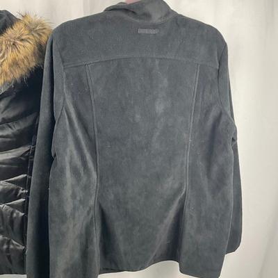 Lot N 378 NWT Eddie Bauer Black Vest with Faux Fur Trimmed Hood ( sizeXXL ) / Black Fleece Jacket ( size XXL ) / NWT Oversized Down Throw