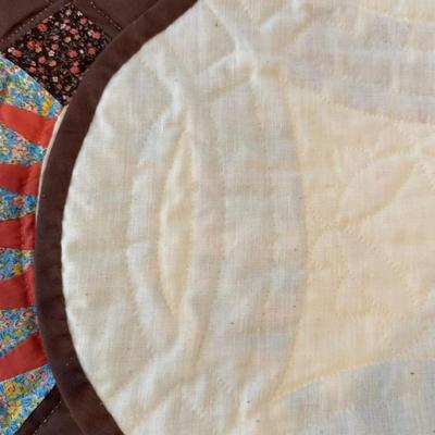 931 Vintage Handmade Wedding Circle Quilt