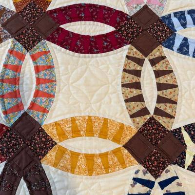 931 Vintage Handmade Wedding Circle Quilt