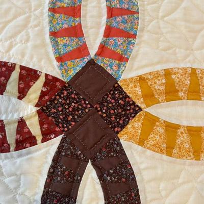 931 Vintage Handmade Wedding Circle Quilt