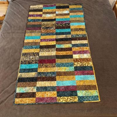 933 Handmade Decorative Quilt / Throw