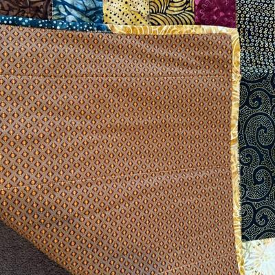 933 Handmade Decorative Quilt / Throw