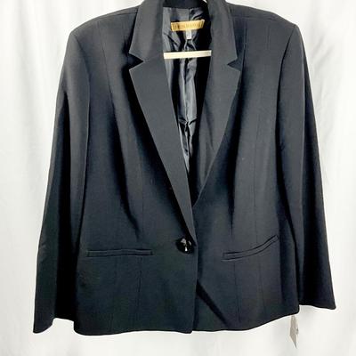 Lot K 385 NWT NIPON Boutique Black Evening Jacket ( size 16)
