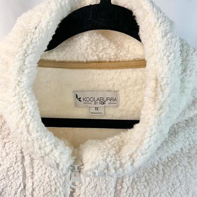 Lot N 391 Koolaburra by UGG Cream Colored Sherpa Pullover ( size 1X) / NWT Velvet Plush Sherpa Throw