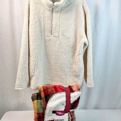 Lot N 391 Koolaburra by UGG Cream Colored Sherpa Pullover ( size 1X) / NWT Velvet Plush Sherpa Throw