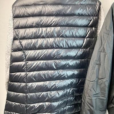 Lot N 395 Pair of Tommy Hilfiger Jackets / Gloves / Mittens