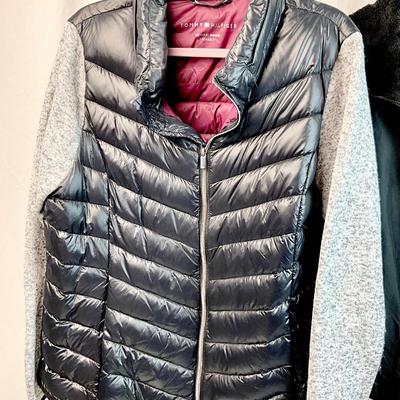 Lot N 395 Pair of Tommy Hilfiger Jackets / Gloves / Mittens
