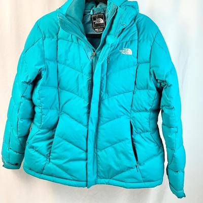 Lot N 399 North Face Ladies Hooded Winter Jacket ( size XL) / NWT Smart Touch Gloves / NWT Leather Mittens / NWT Ear Muffs