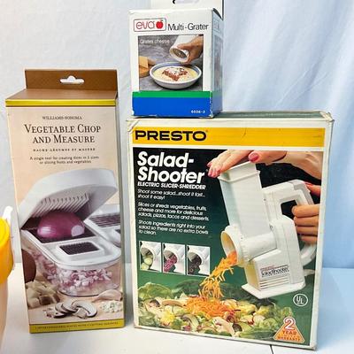 Lot T 425 NIB Presto Salad Shooter / NIB William-Sonoma Vegetable Chopper / NIB Eva Multi Grater / Salad Spinner