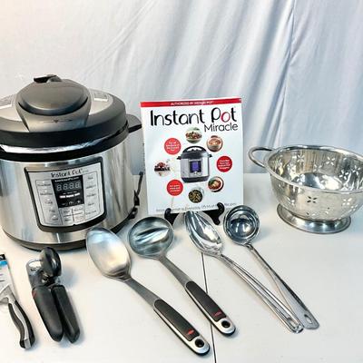 Lot S 428 New without Box, Instant Pot / Cookbook / Stainless Utensils & Strainer