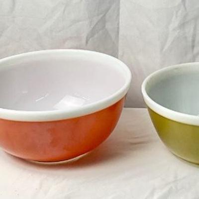 Lot S 432 Vintage 4pc. Pyrex Mixing/Nesting Bowls